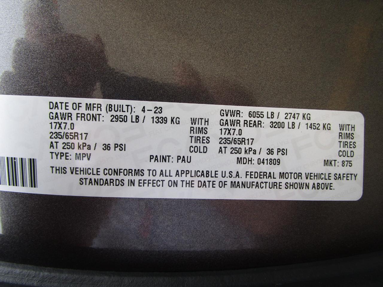 Chrysler Pacifica Touring FWD 2023