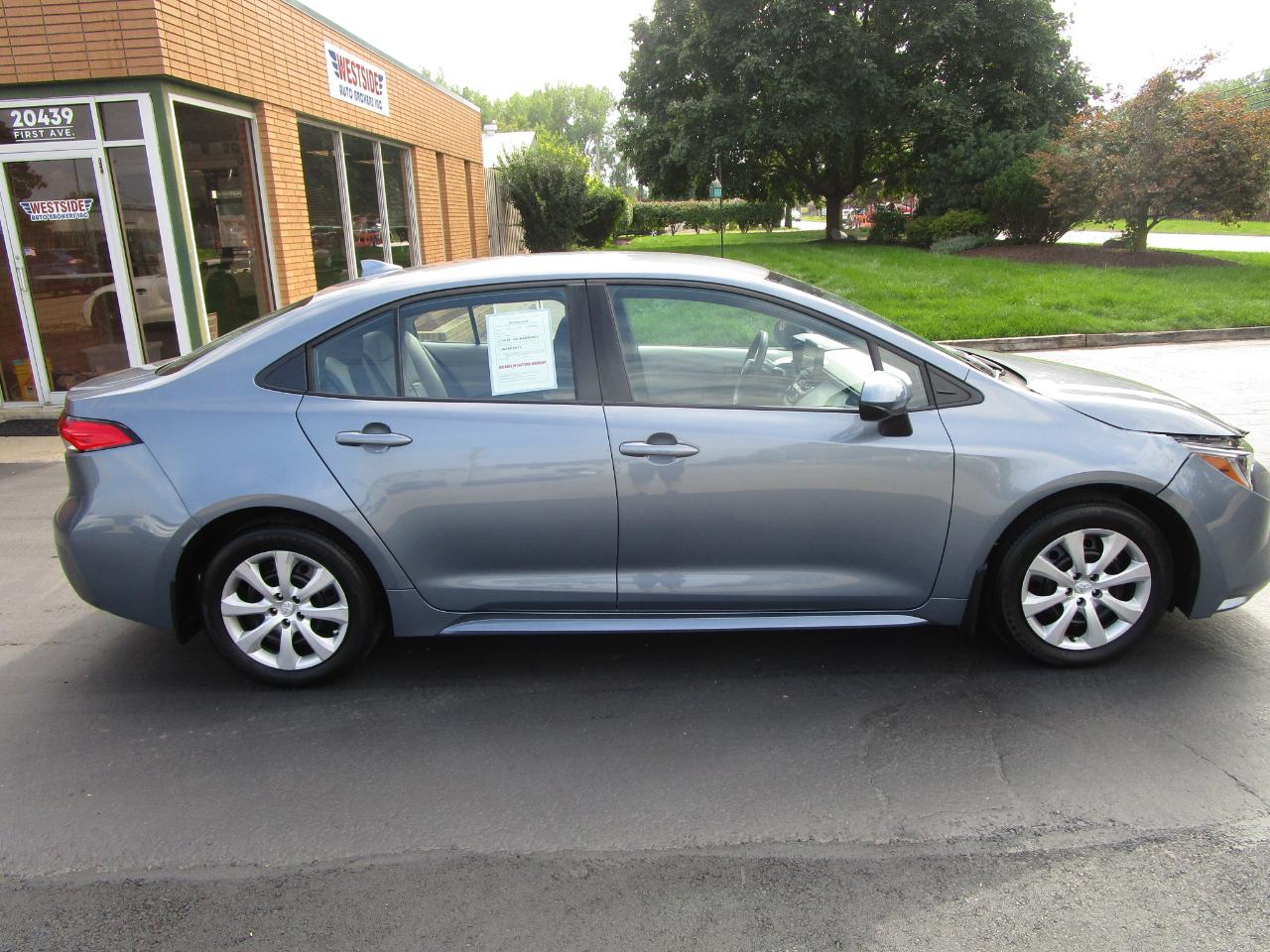 Toyota Corolla LE CVT (Natl) 2025