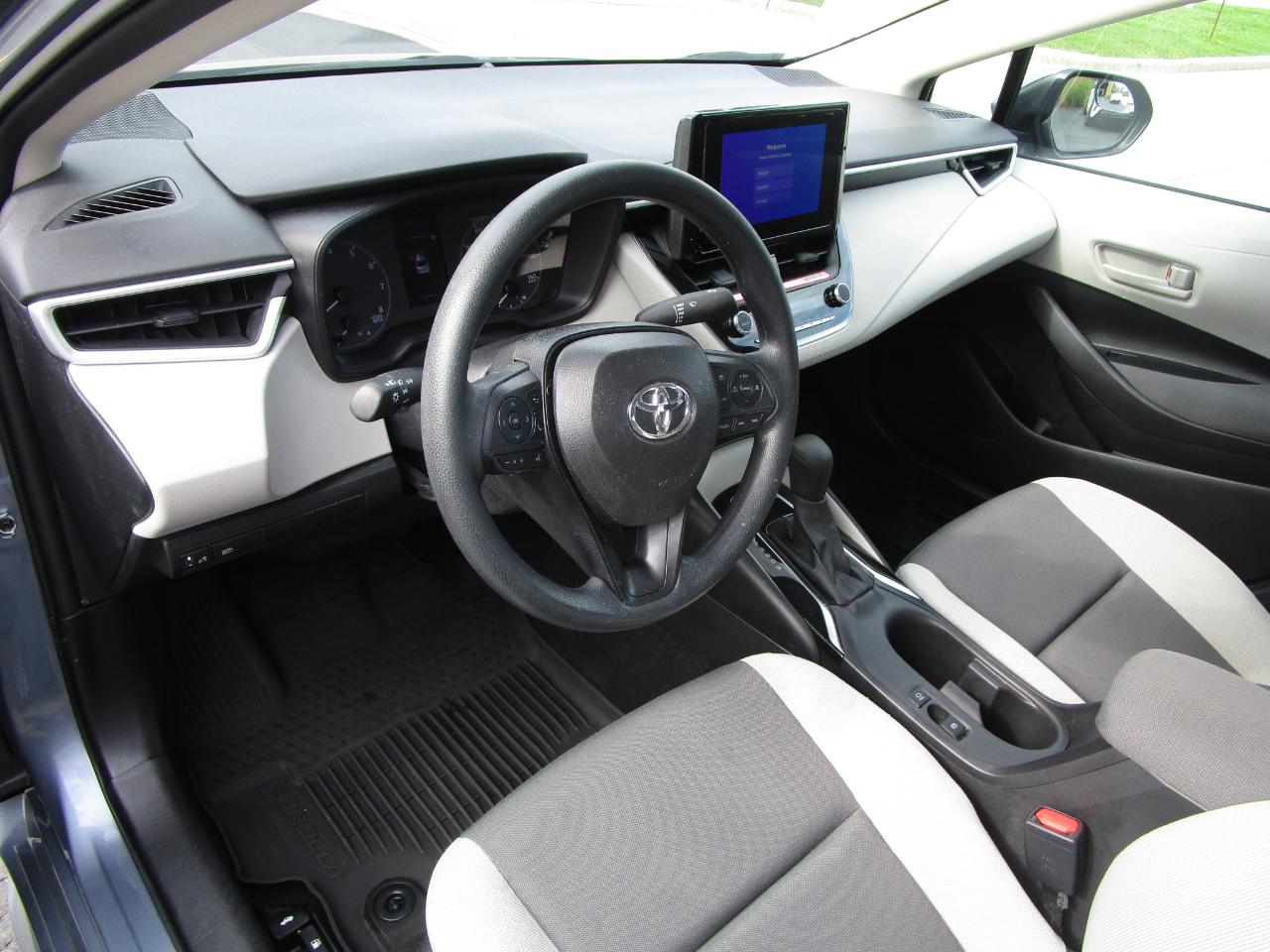 Toyota Corolla LE CVT (Natl) 2025