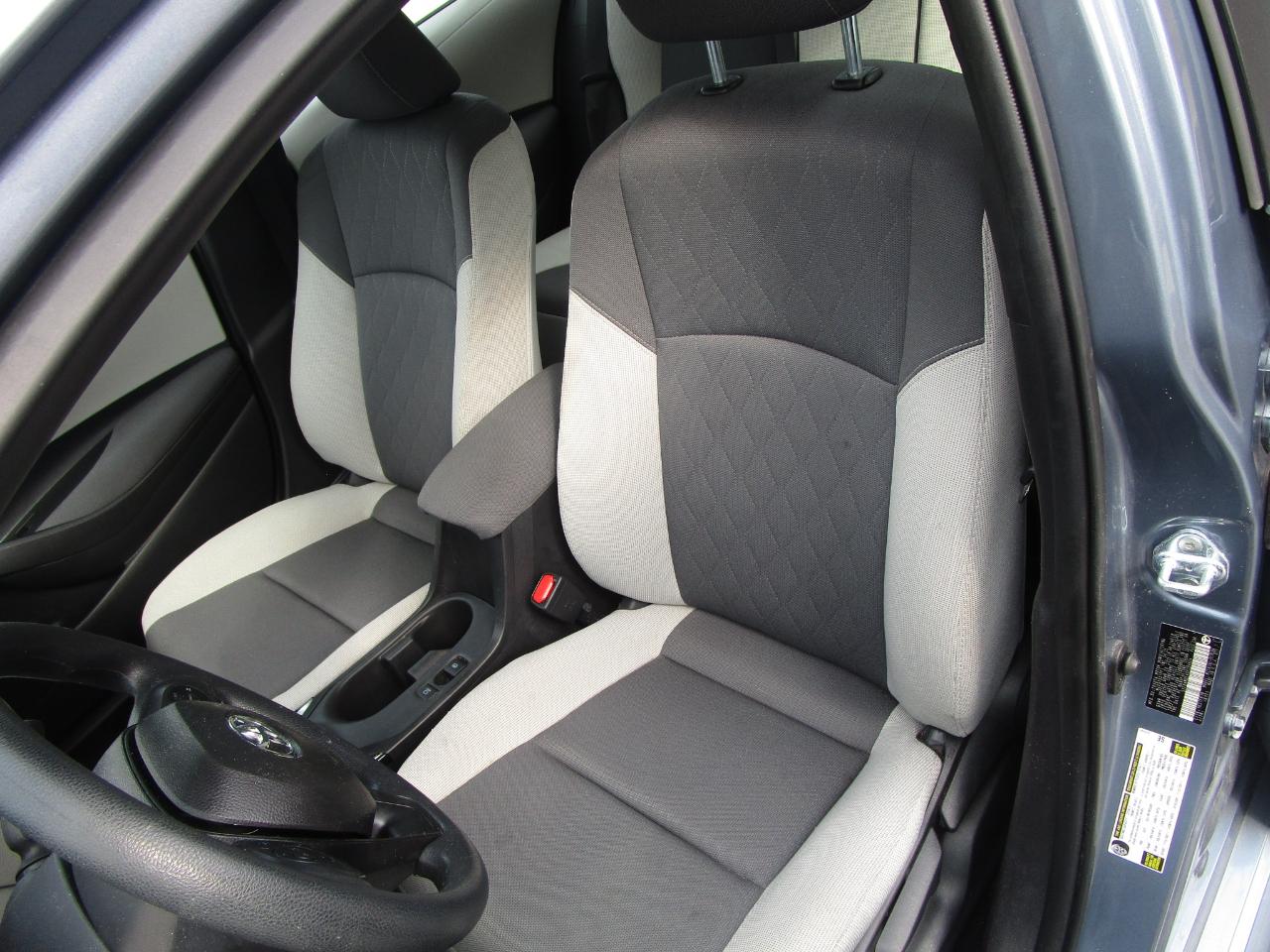 Toyota Corolla LE CVT (Natl) 2025