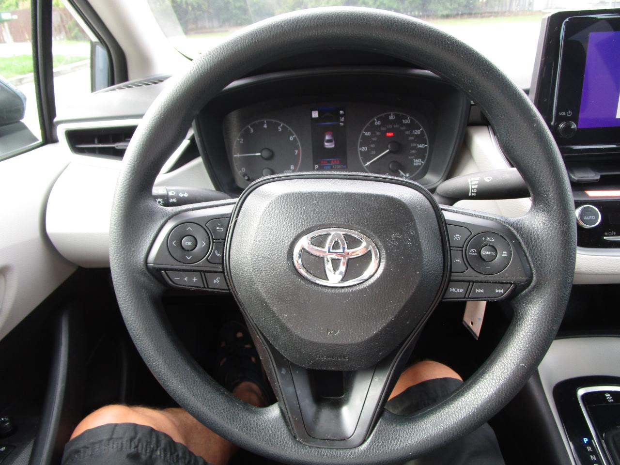 Toyota Corolla LE CVT (Natl) 2025