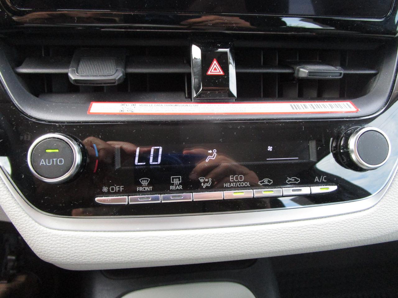 Toyota Corolla LE CVT (Natl) 2025