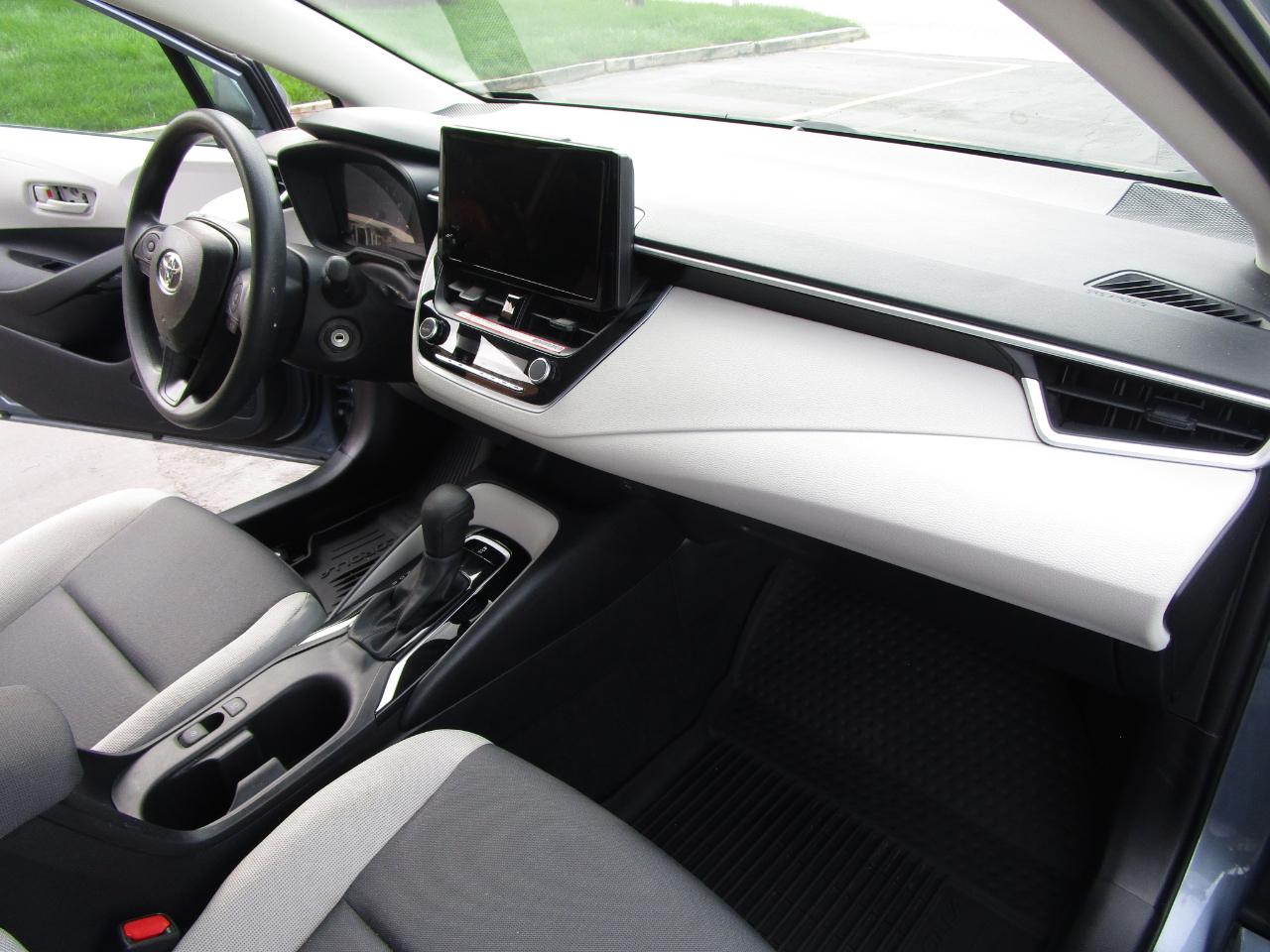 Toyota Corolla LE CVT (Natl) 2025