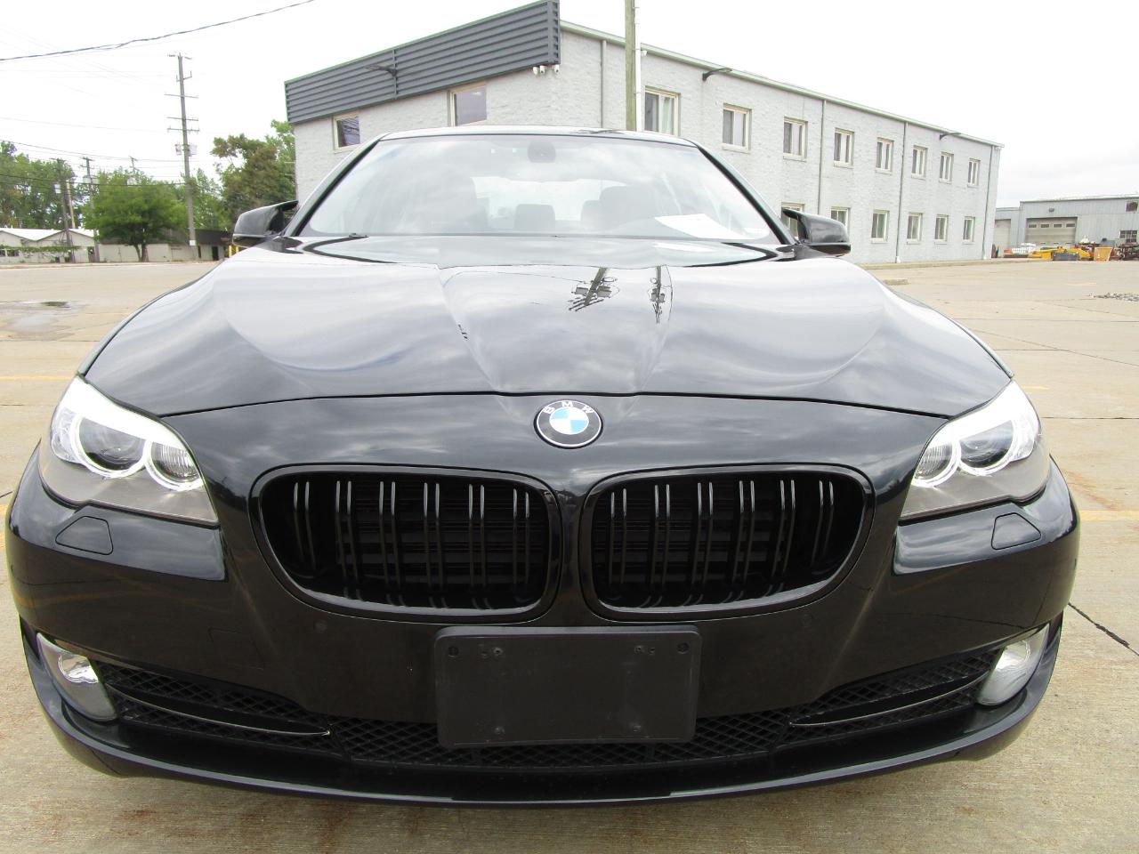 BMW 5 Series 4dr Sdn 535i xDrive AWD 2011
