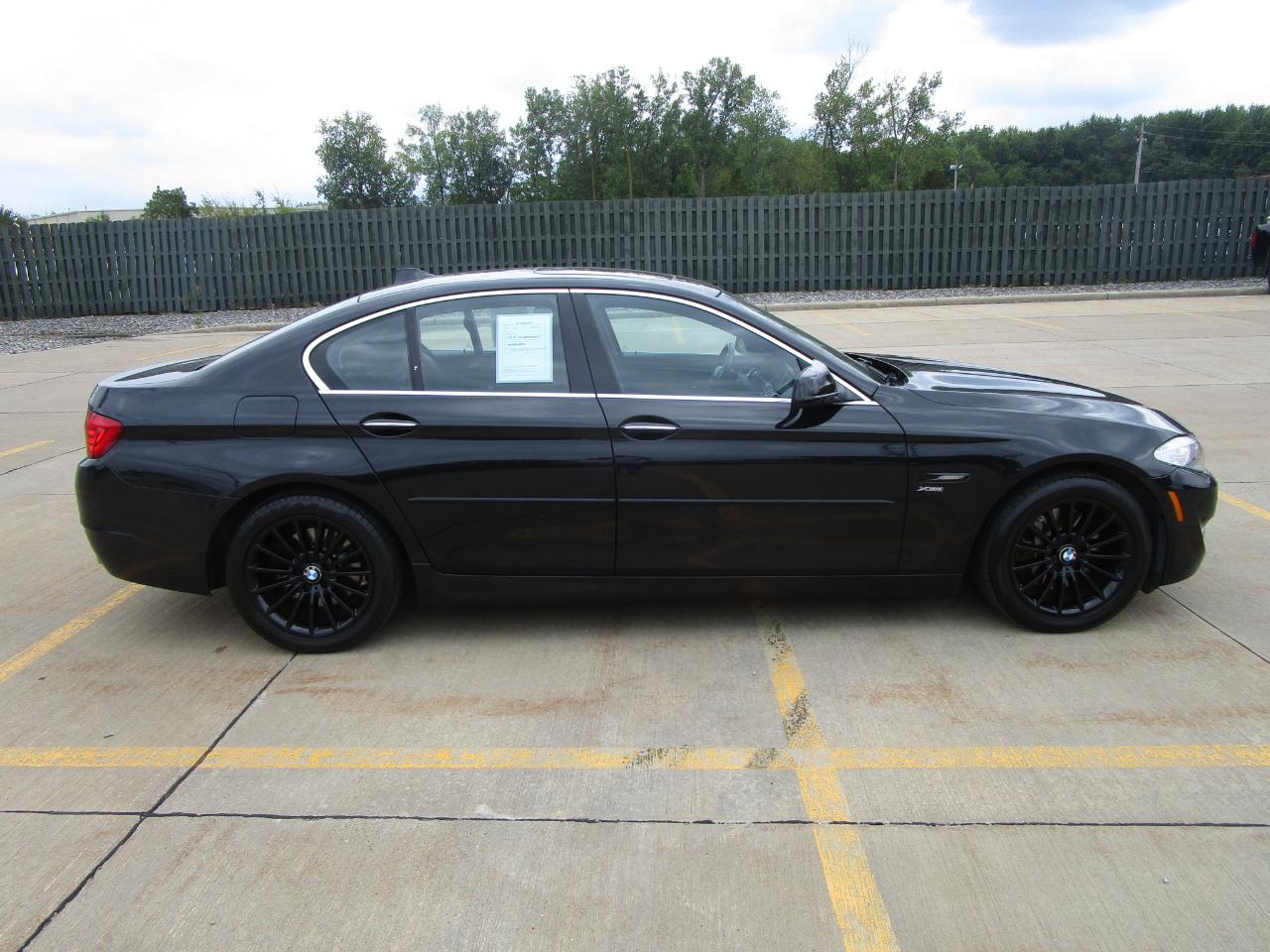 BMW 5 Series 4dr Sdn 535i xDrive AWD 2011