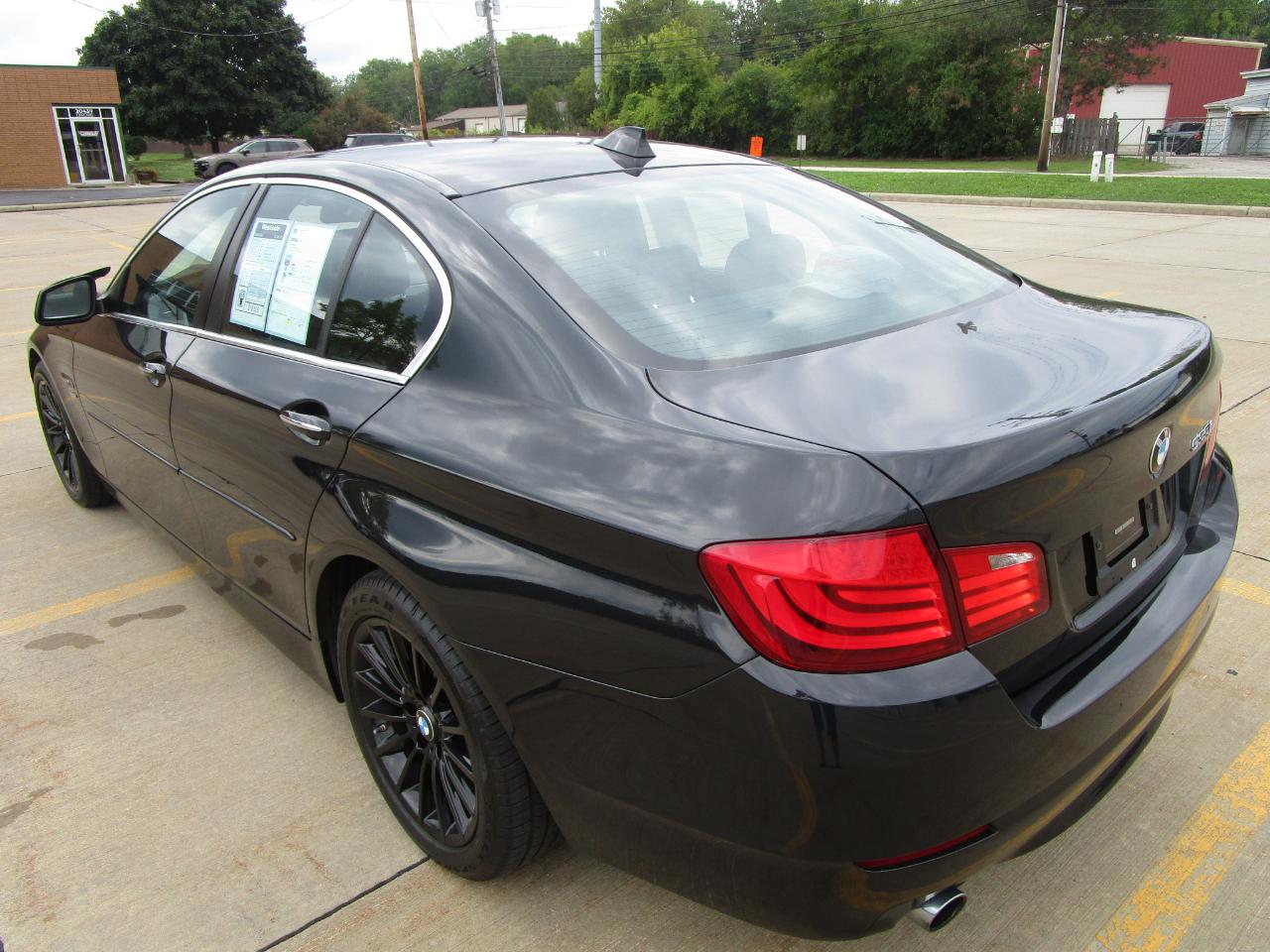 BMW 5 Series 4dr Sdn 535i xDrive AWD 2011