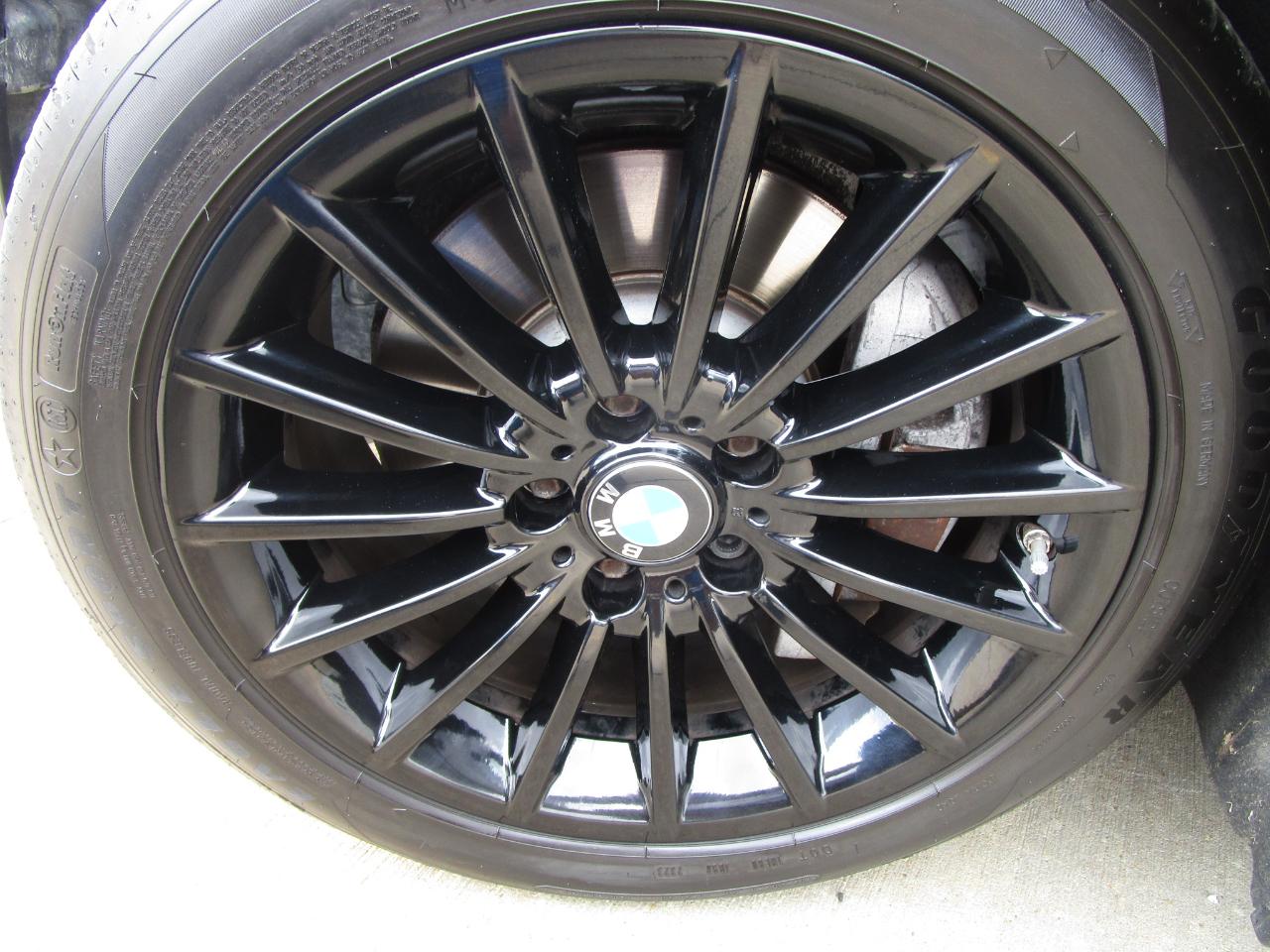 BMW 5 Series 4dr Sdn 535i xDrive AWD 2011