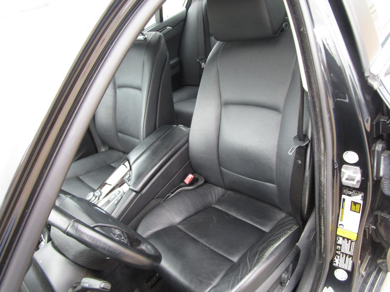 BMW 5 Series 4dr Sdn 535i xDrive AWD 2011