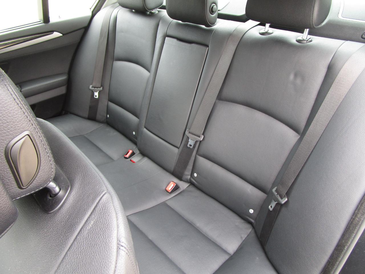BMW 5 Series 4dr Sdn 535i xDrive AWD 2011