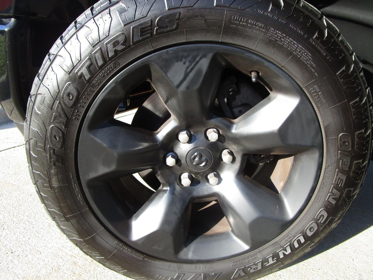 RAM 1500 Big Horn/Lone Star 4x4 Crew Cab 5'7" Box 2019