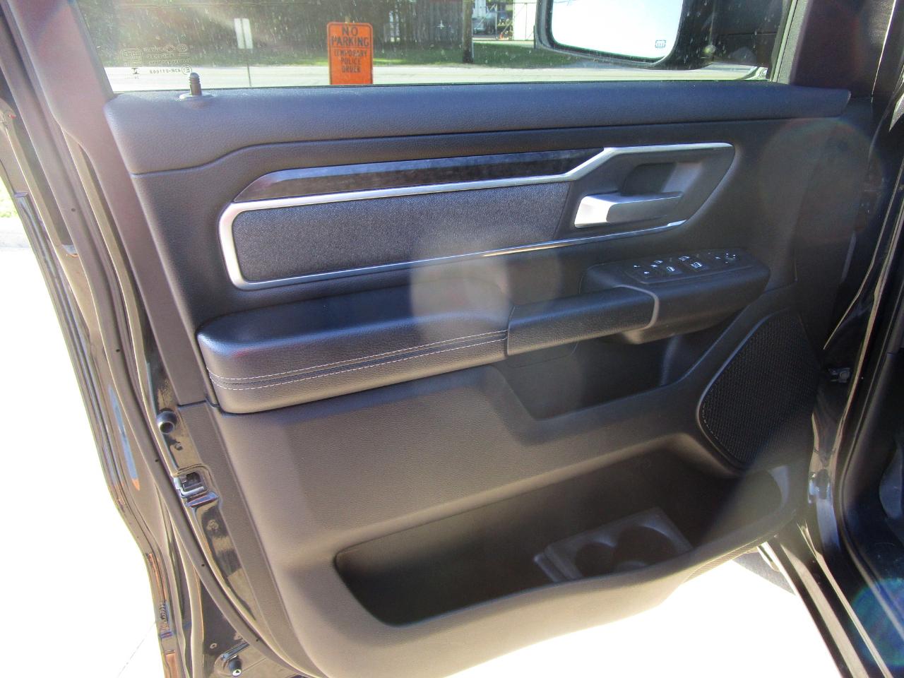 RAM 1500 Big Horn/Lone Star 4x4 Crew Cab 5'7" Box 2019