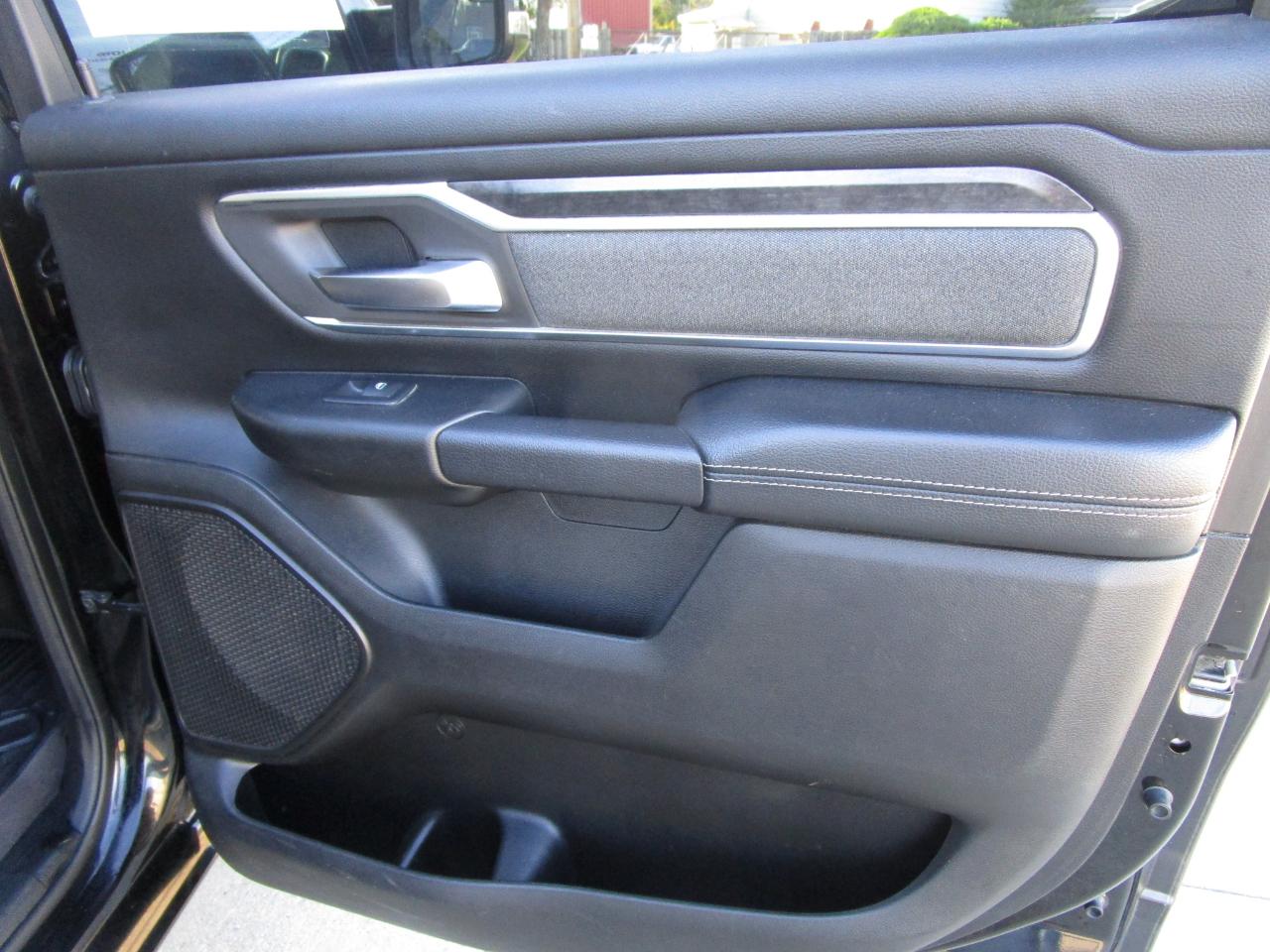 RAM 1500 Big Horn/Lone Star 4x4 Crew Cab 5'7" Box 2019