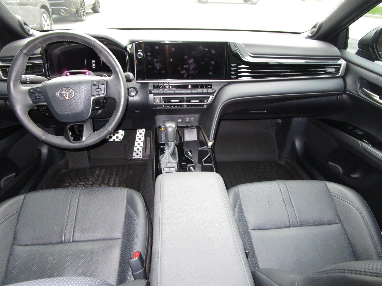 Toyota Camry XSE AWD (Natl) 2025