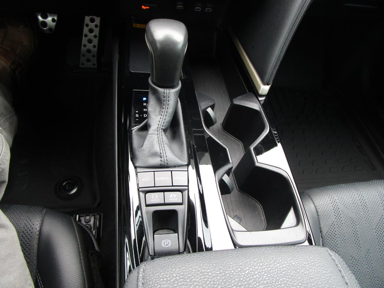 Toyota Camry XSE AWD (Natl) 2025