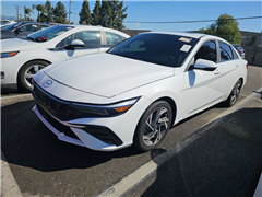 2025 Hyundai Elantra 