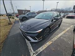 2025 Hyundai Elantra 