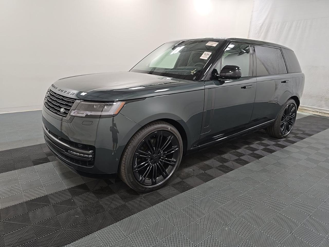 2026 Land Rover New Range Rover SE LWB