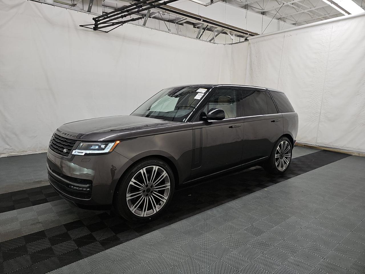 2026 Land Rover New Range Rover SE LWB