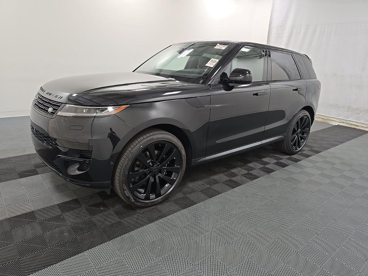 2026 Land Rover Range Rover Sport P400 Dynamic