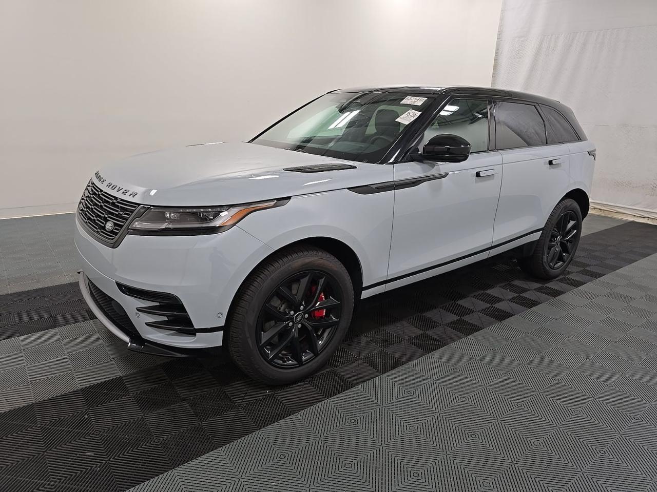 2026 Land Rover Range Rover Velar P250 Dynamic SE