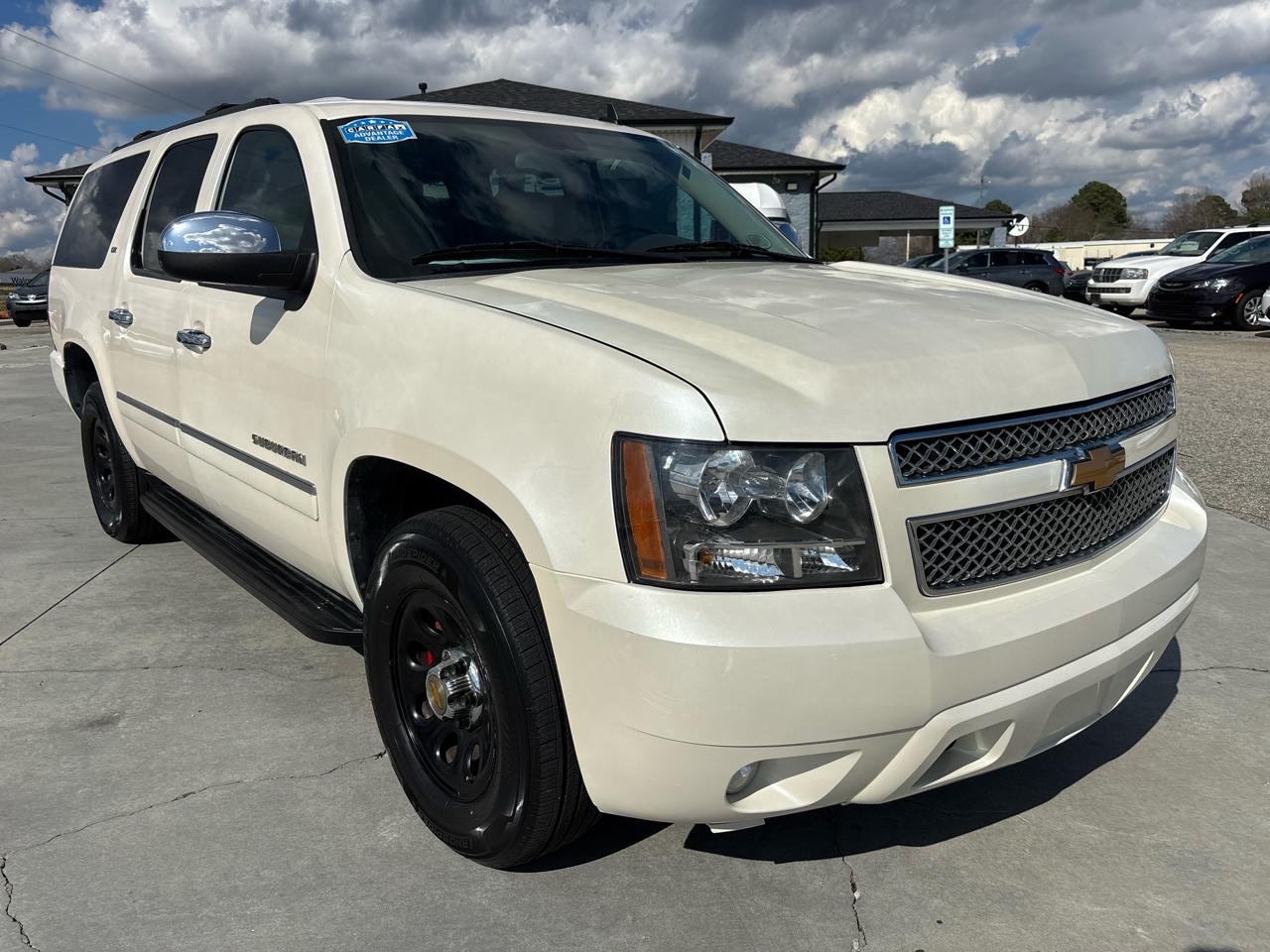 Chevrolet Suburban 4WD 4dr LTZ 2014