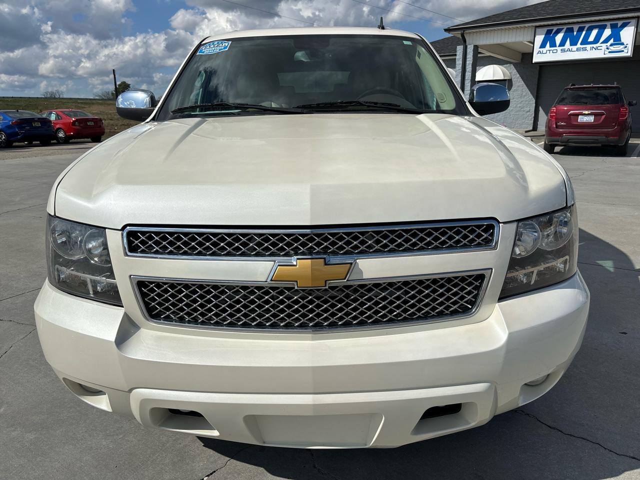 Chevrolet Suburban 4WD 4dr LTZ 2014