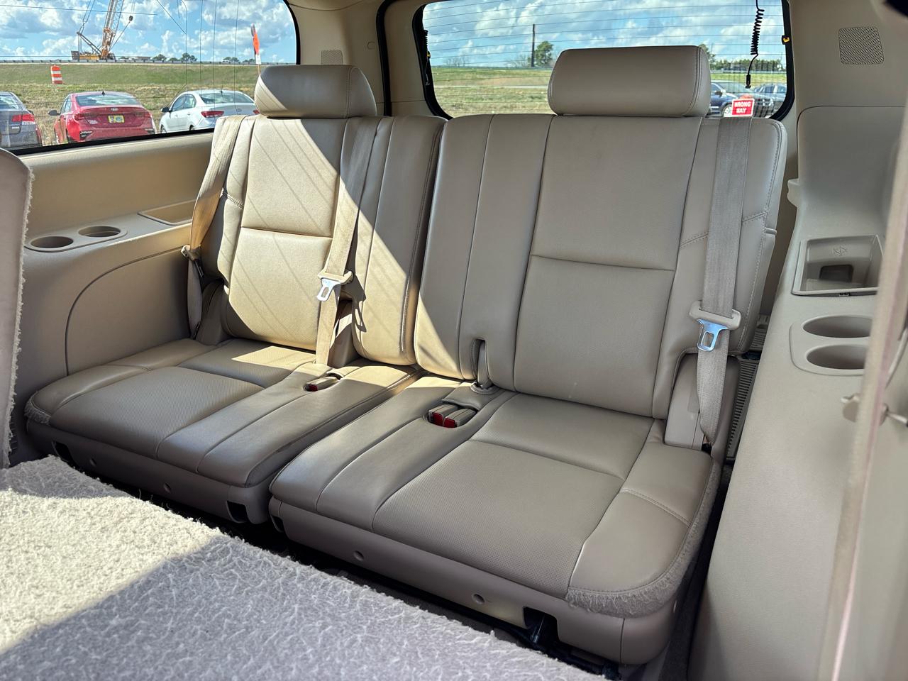 Chevrolet Suburban 4WD 4dr LTZ 2014