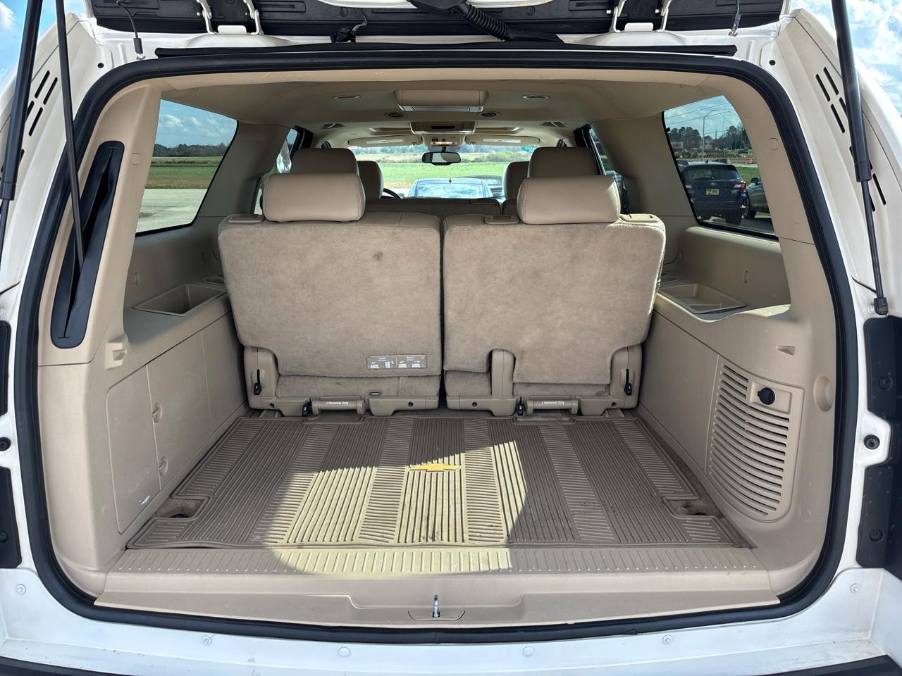 Chevrolet Suburban 4WD 4dr LTZ 2014