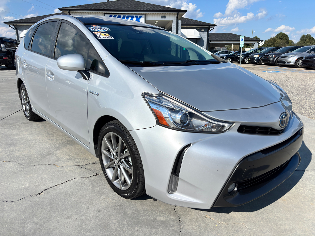 2016 Toyota Prius V Five photo 2