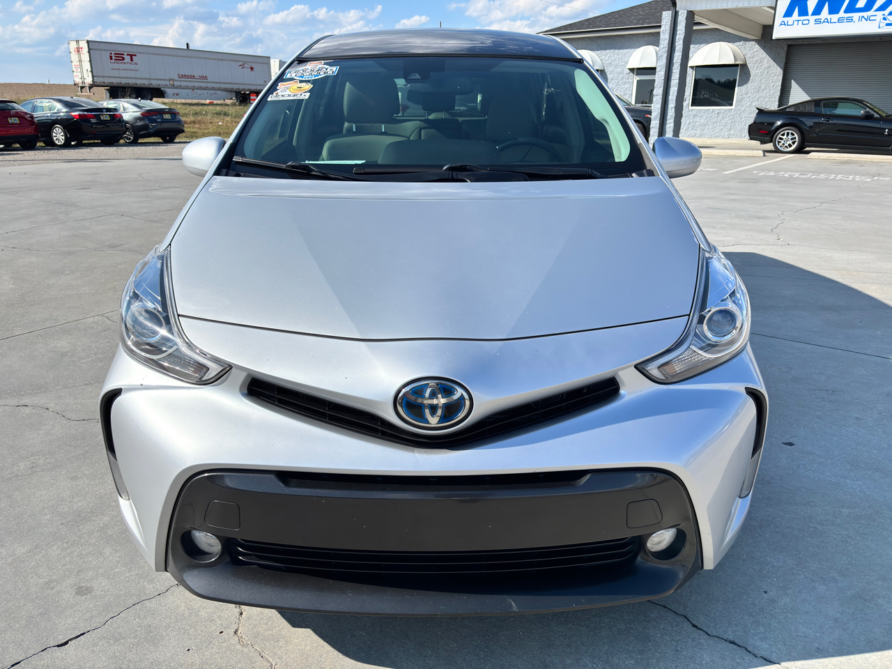 2016 Toyota Prius V Five photo 9