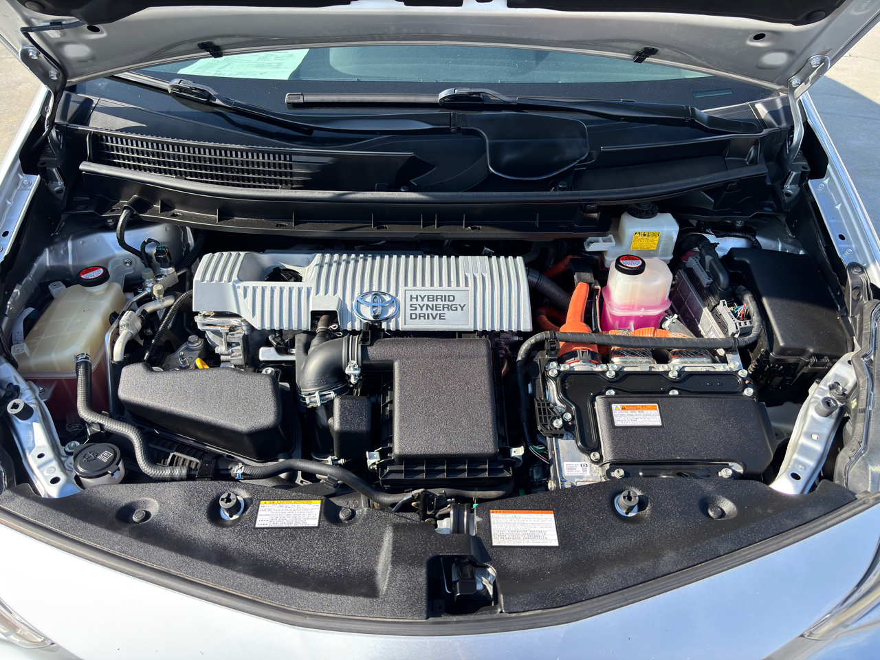 2016 Toyota Prius V Five photo 10