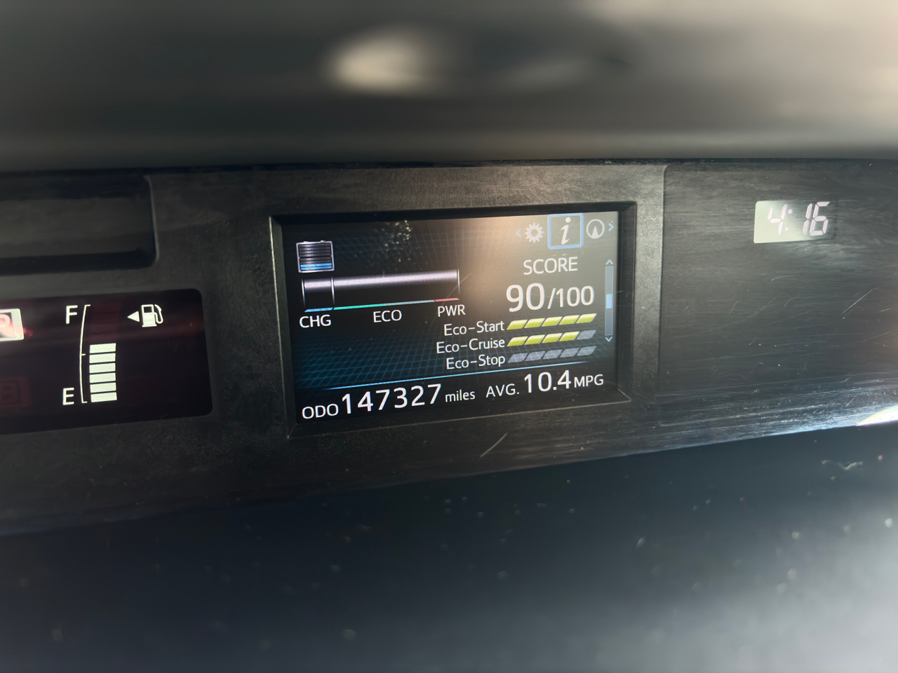 2016 Toyota Prius V Five photo 15