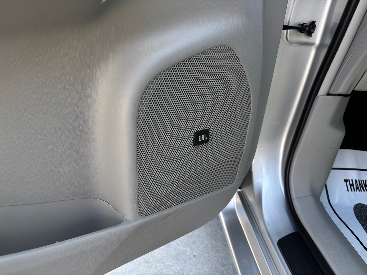 2016 Toyota Prius V Five photo 19