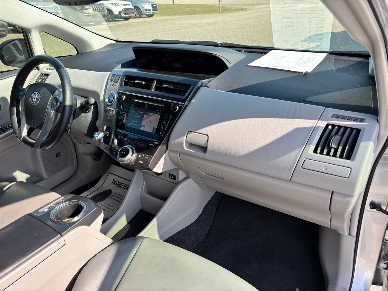 2016 Toyota Prius V Five photo 24