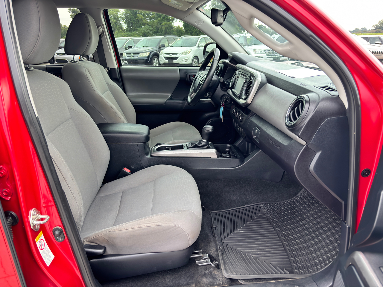 2018 Toyota Tacoma SR5 Double Cab V6 photo 23