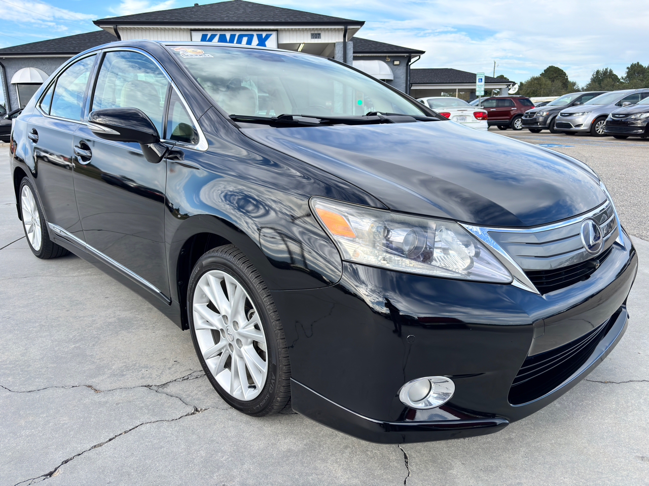 2010 Lexus HS 250h photo 2