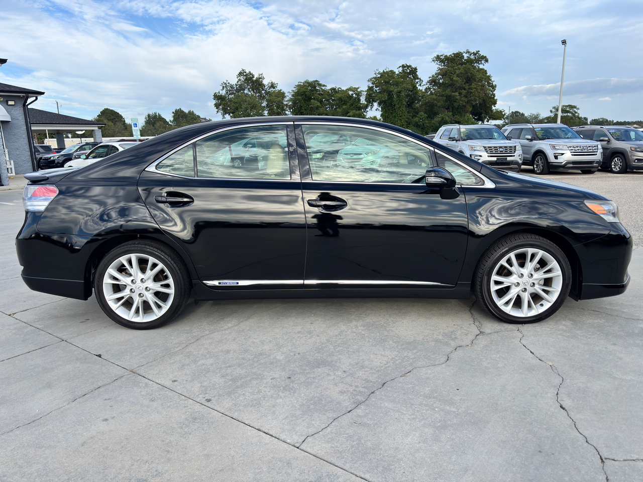 2010 Lexus HS 250h photo 3