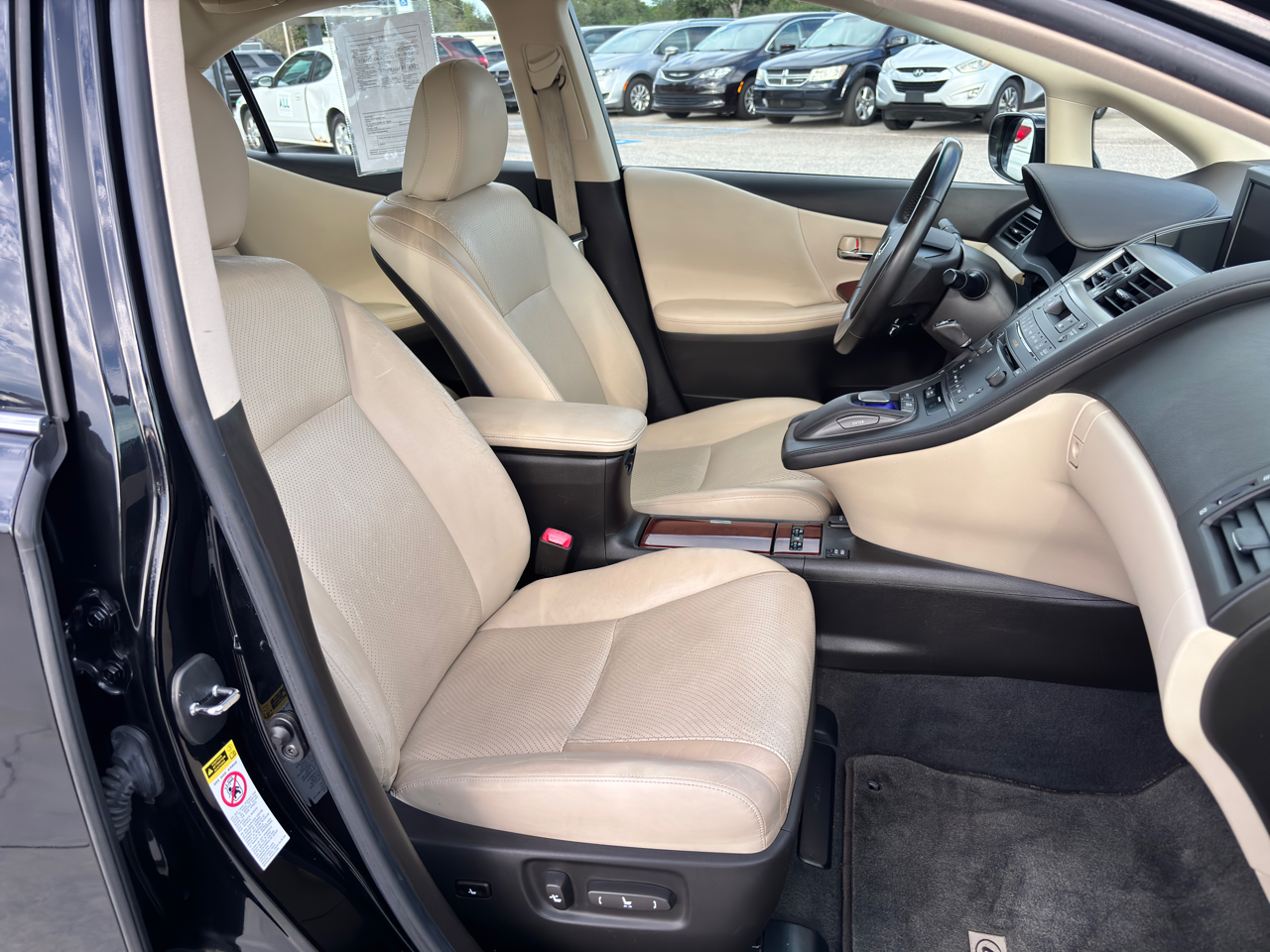 2010 Lexus HS 250h photo 24