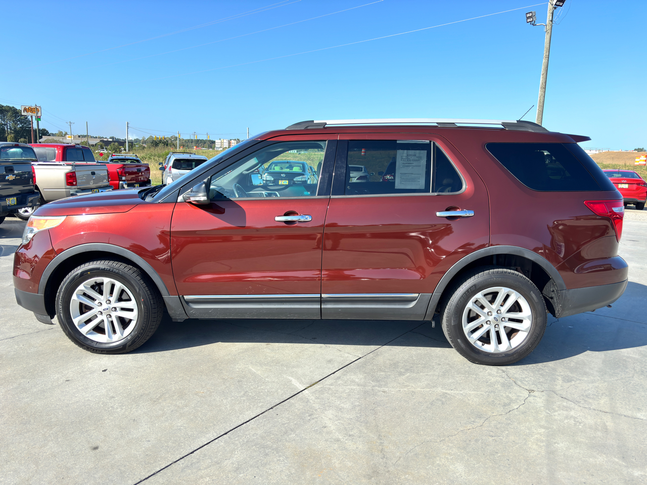 2015 Ford Explorer XLT photo 7