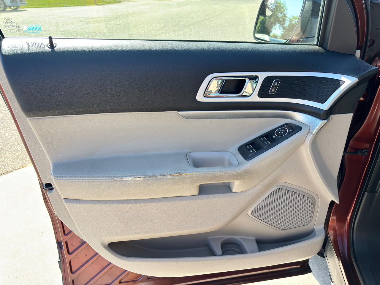 2015 Ford Explorer XLT photo 19