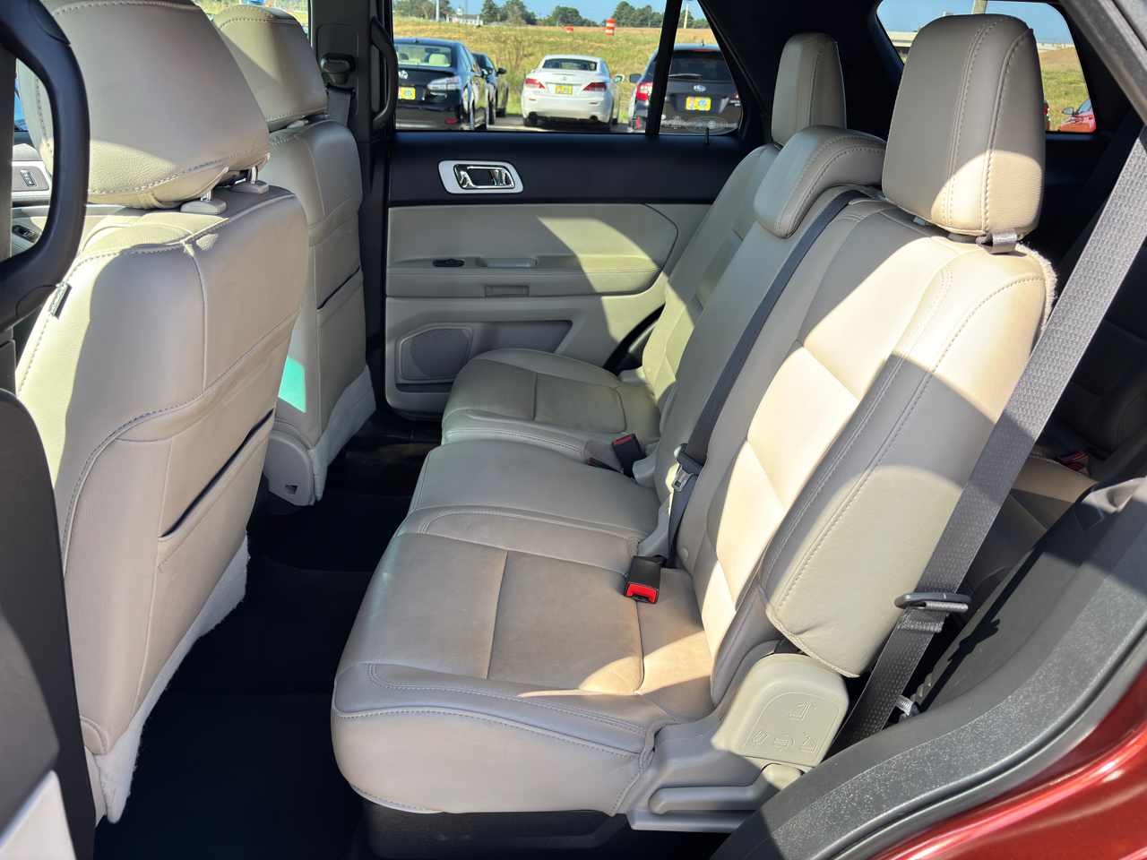 2015 Ford Explorer XLT photo 20