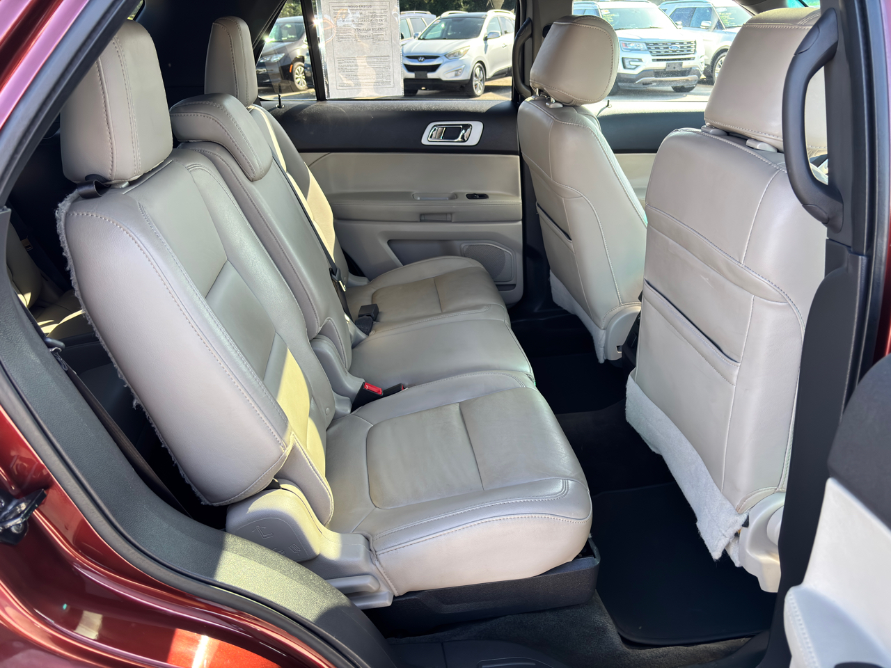 2015 Ford Explorer XLT photo 23