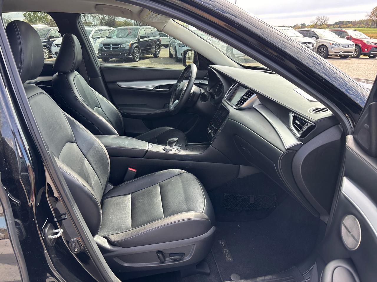 Infiniti QX50 ESSENTIAL AWD 2019