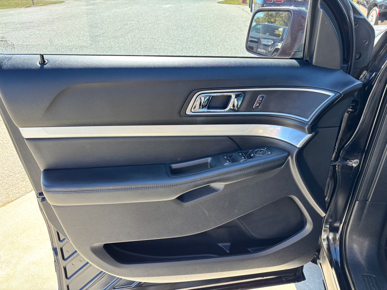 Ford Explorer XLT FWD 2017 Ford Explorer XLT FWD 2017