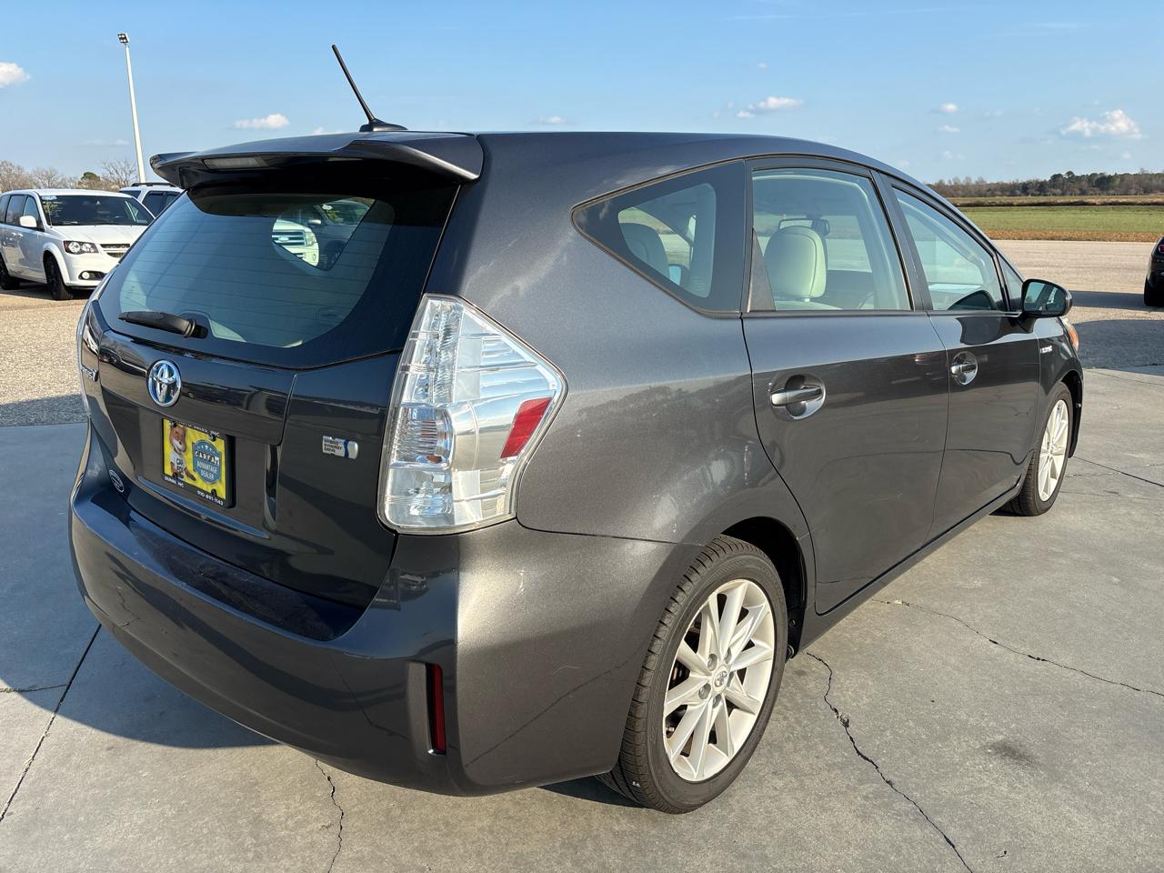 Toyota Prius V 5dr Wgn Five (Natl) 2012