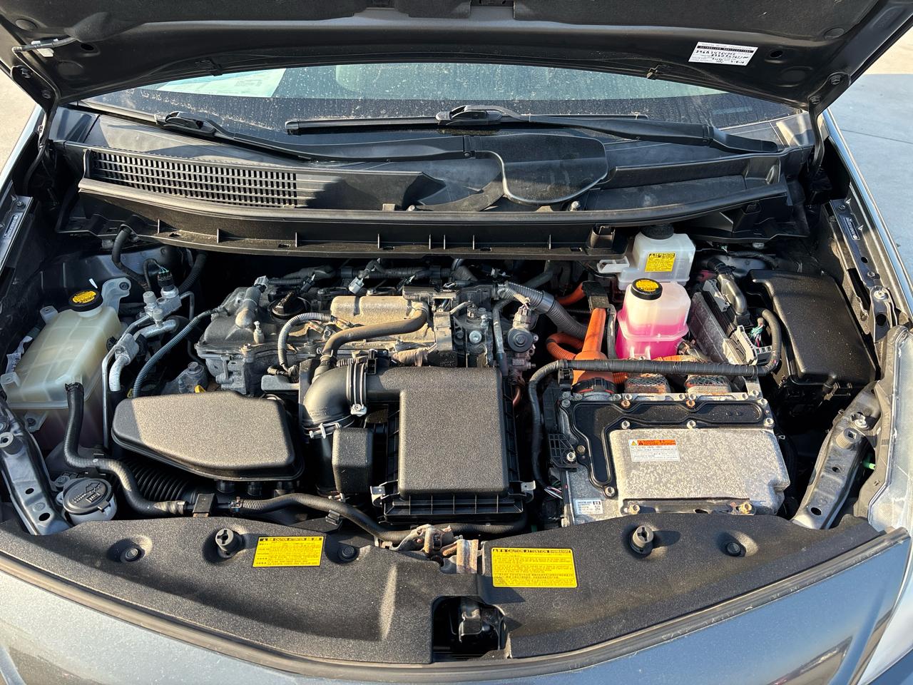 Toyota Prius V 5dr Wgn Five (Natl) 2012