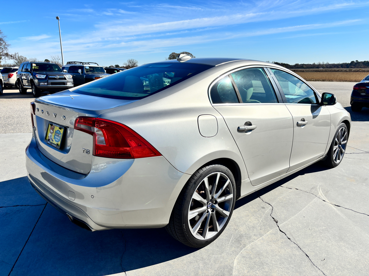 Volvo S60 2015.5 4dr Sdn T5 Drive-E Platinum FWD 2015