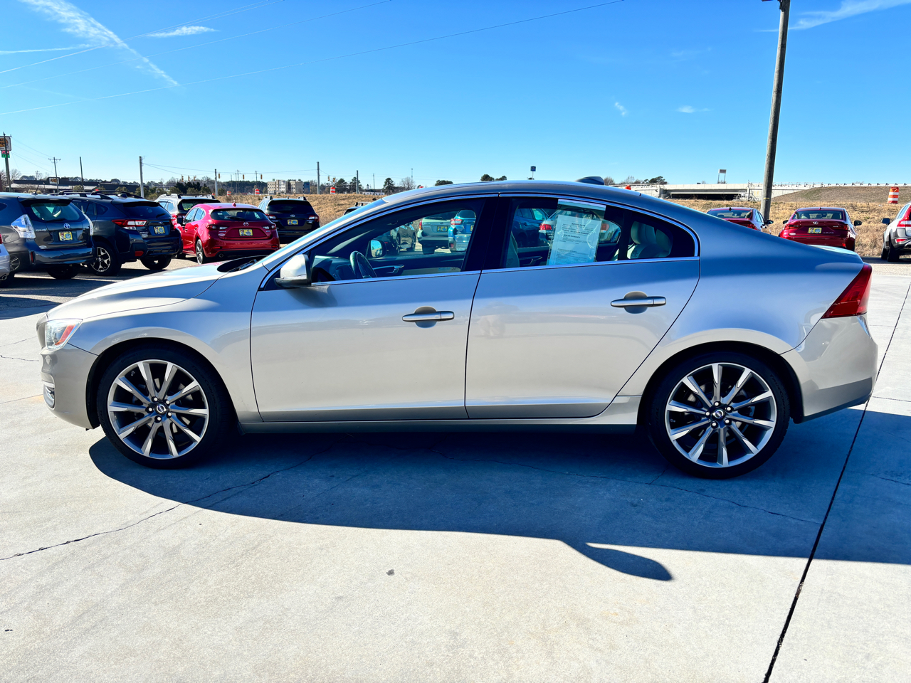 Volvo S60 2015.5 4dr Sdn T5 Drive-E Platinum FWD 2015