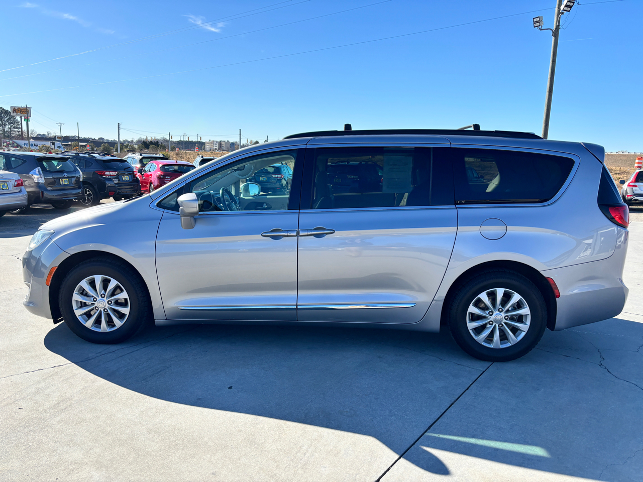 Chrysler Pacifica Touring-L FWD 2017