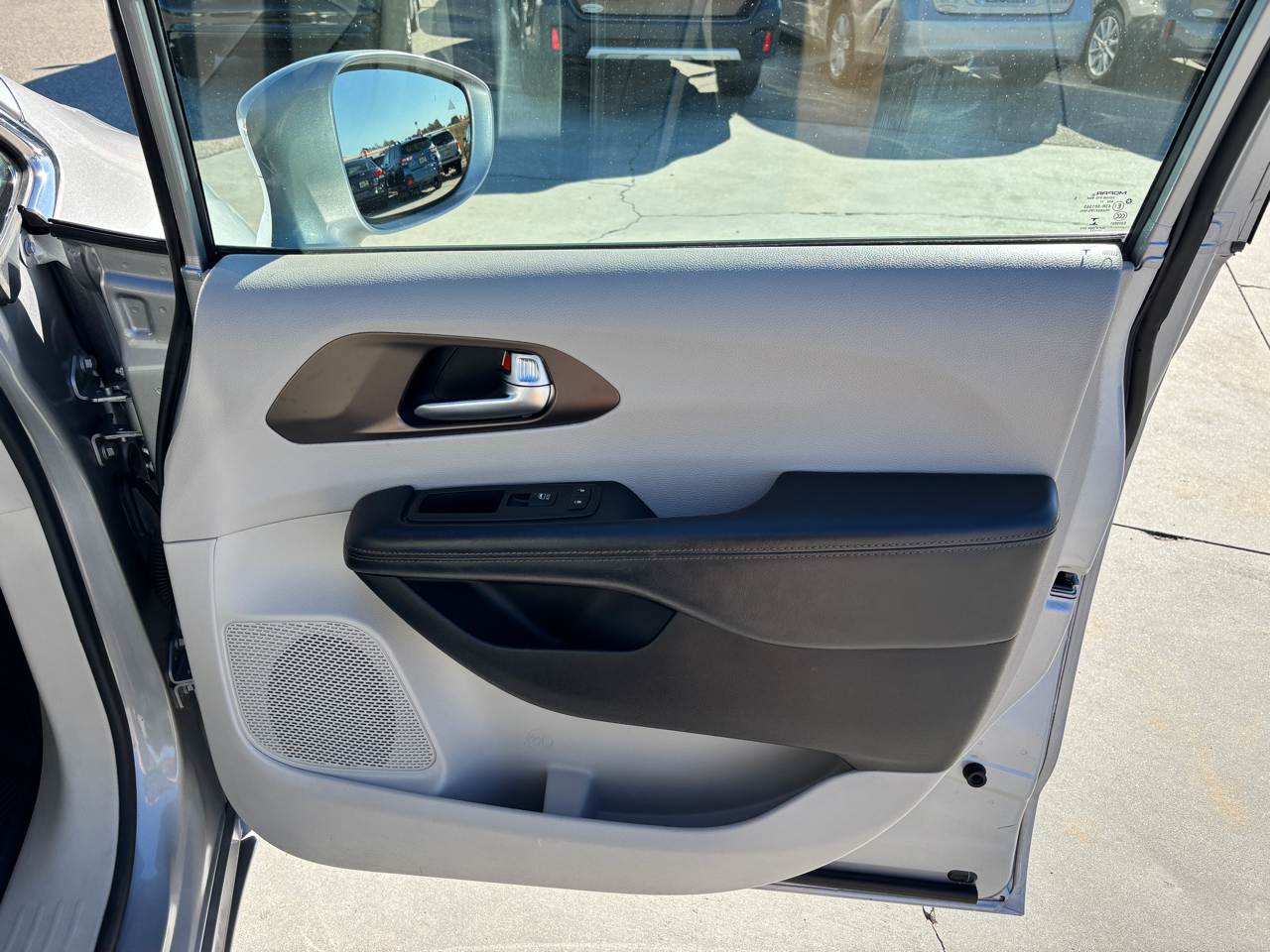 Chrysler Pacifica Touring-L FWD 2017